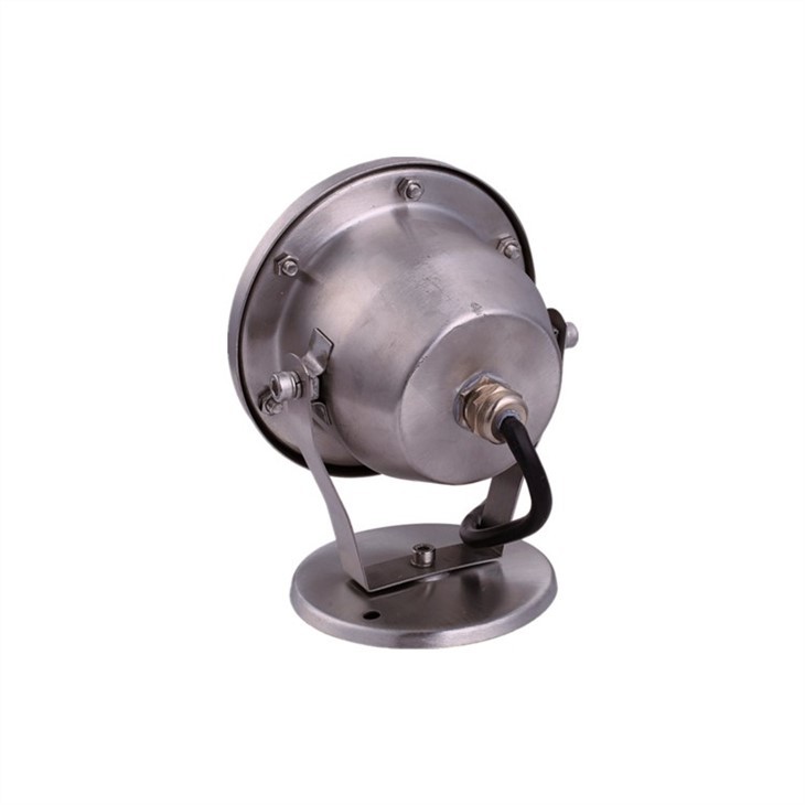 changing underwater pool light